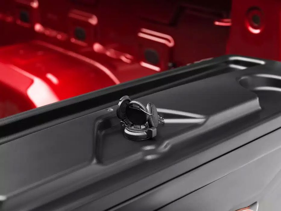Undercover Swing Case skrzynka organizer na pakę Isuzu D-Max pasażer