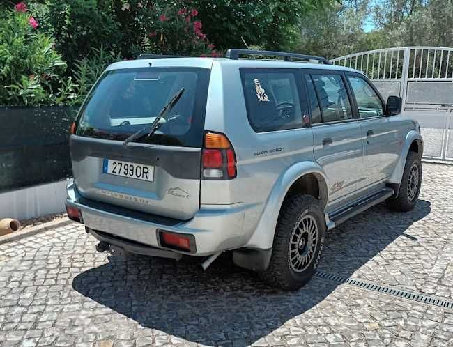 Mitsubishi Pajero Sportwagon