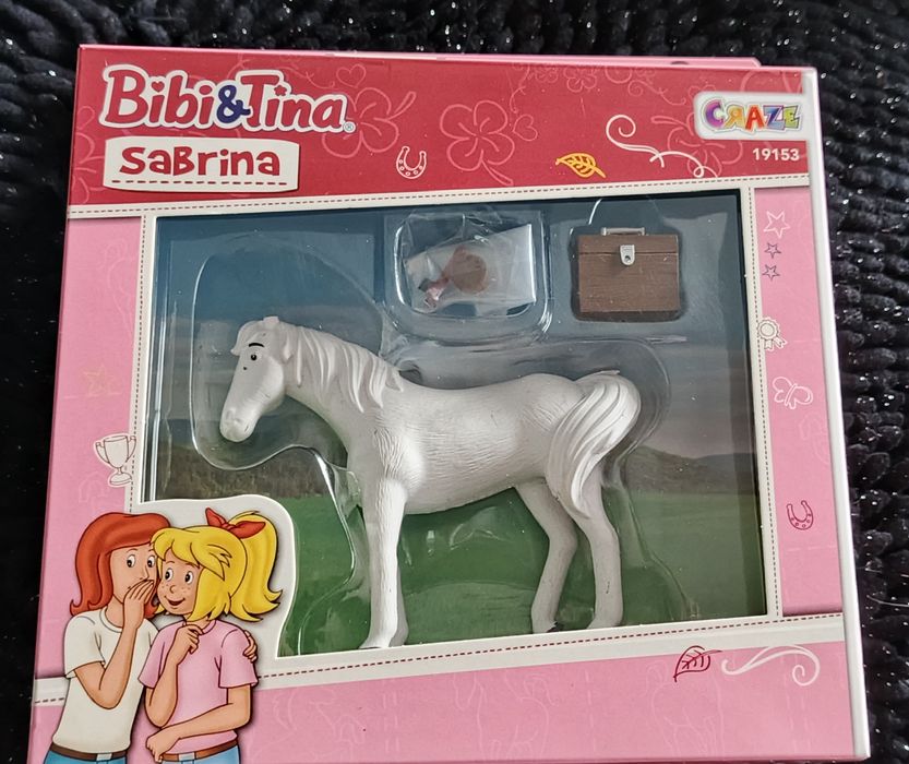 Biały koń Sabrina z Bibi&Tina