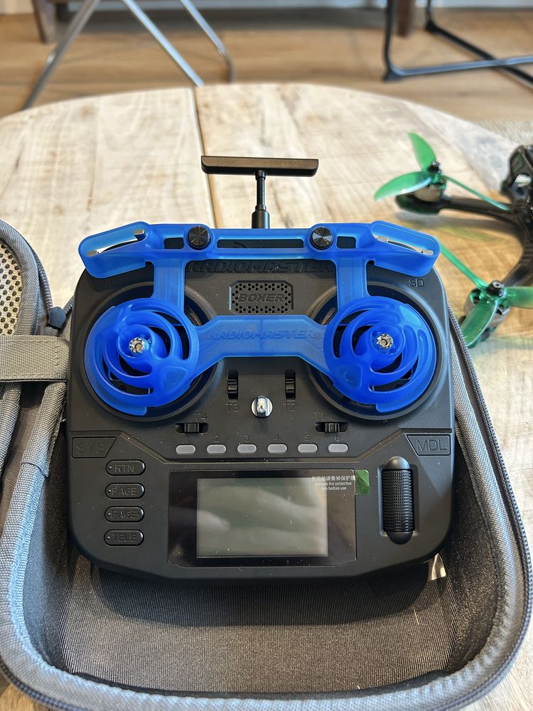 Dron FPV GEPRC MARK 5 Caly zestaw z googlami