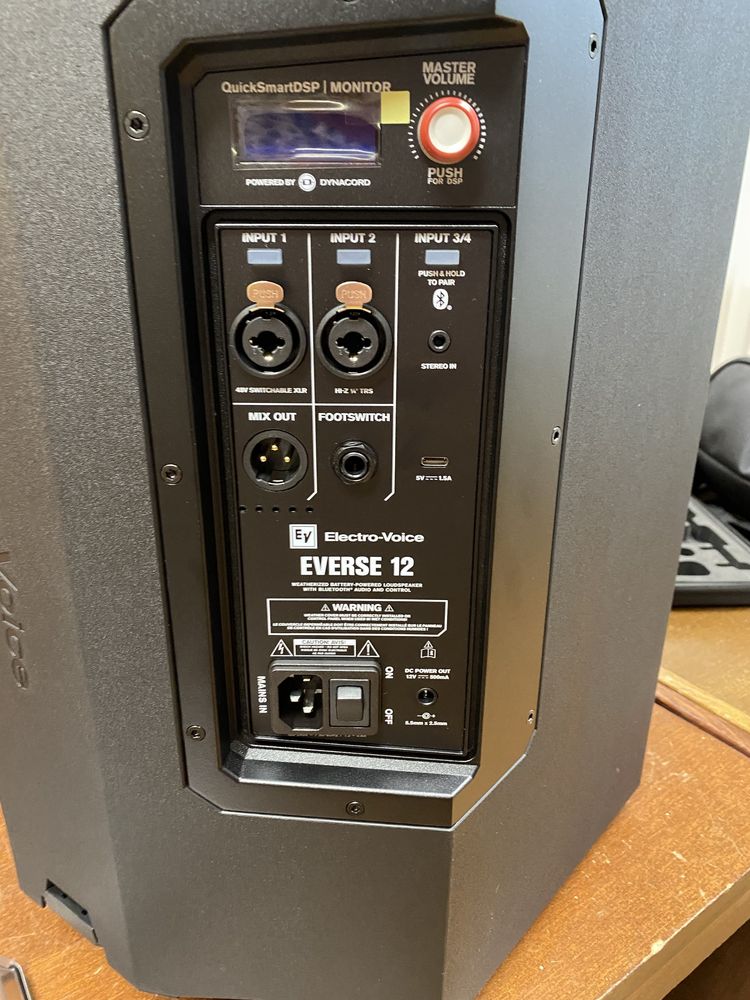 Electro voice EVERSE 8 12 Акумуляторна акустична система