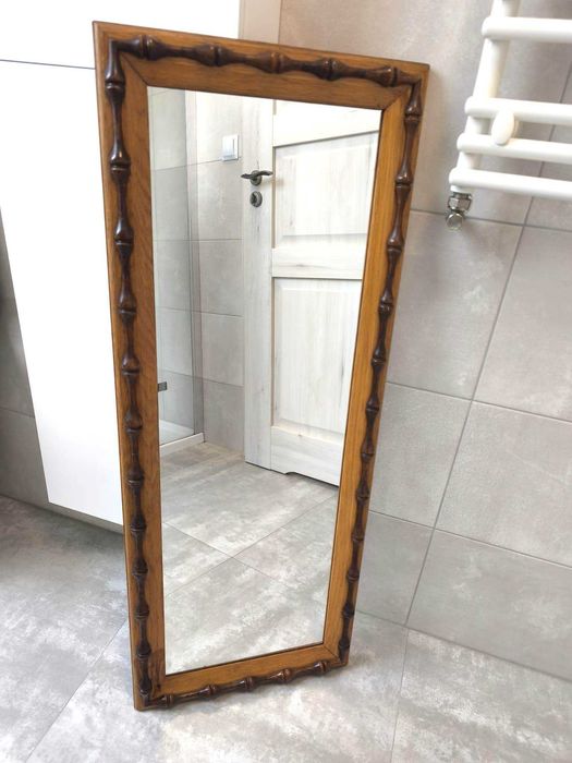 Lustro vintage retro PRL, drewniana rama, wymiar 110,5 x 44 cm