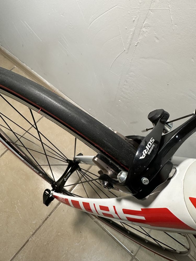 Rower szosowy CUBE PELOTON grupa Sora
