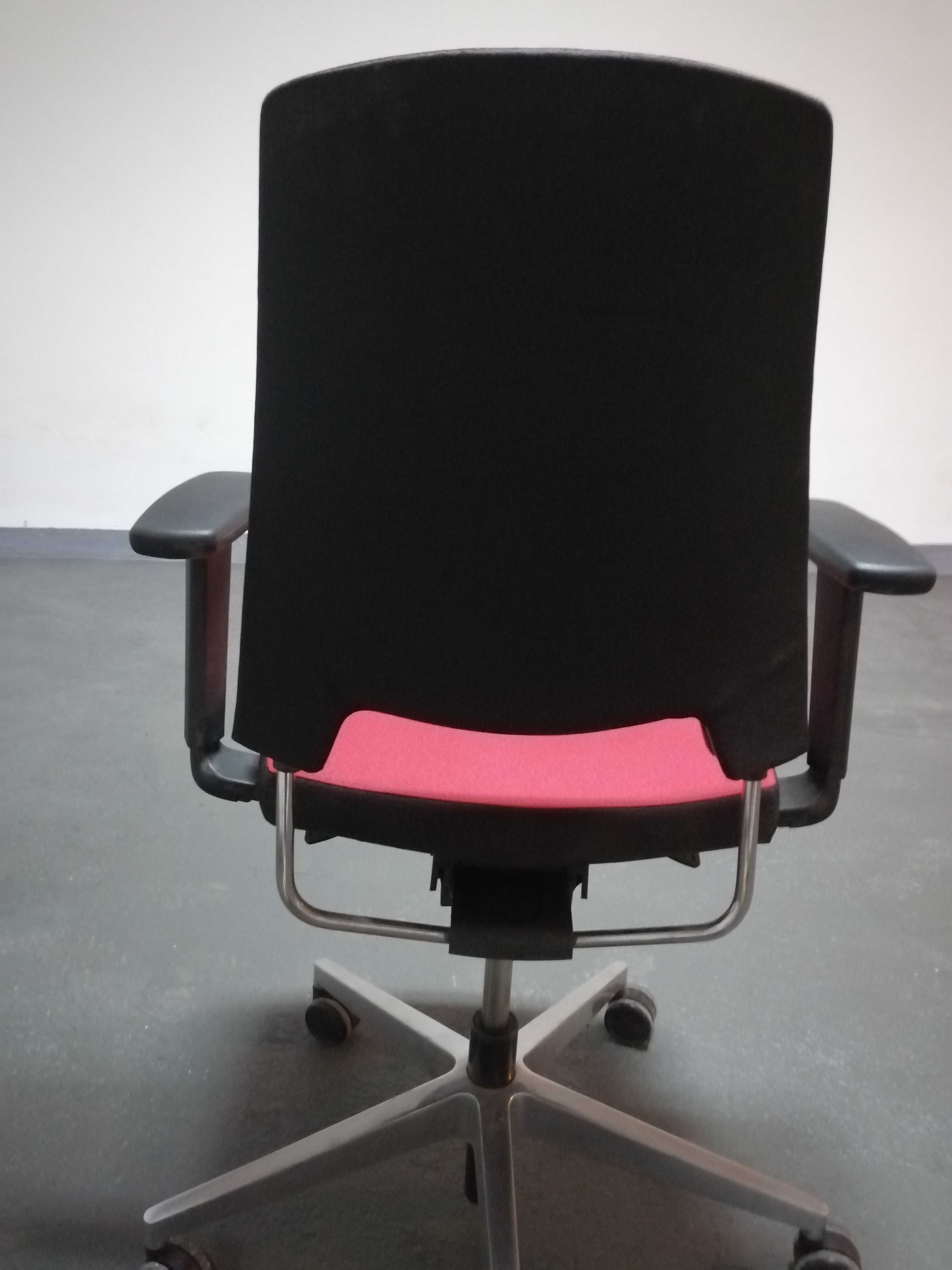 Krzesło obrotowe PROFIM ARCA 21 SL P54PU