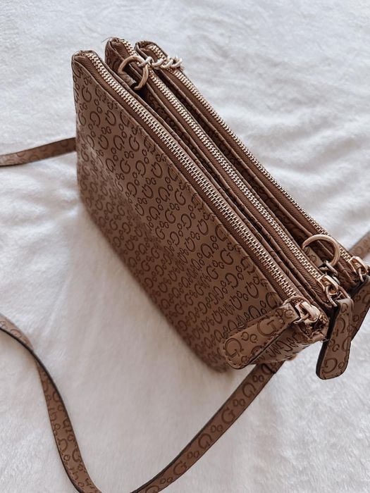 Mala de mão e tiracolo Guess