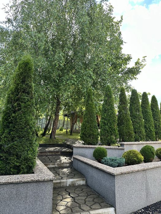 Здається будинок