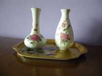 Porcelanowe wazoniki na podstawce porcelana wazon azjatyckie