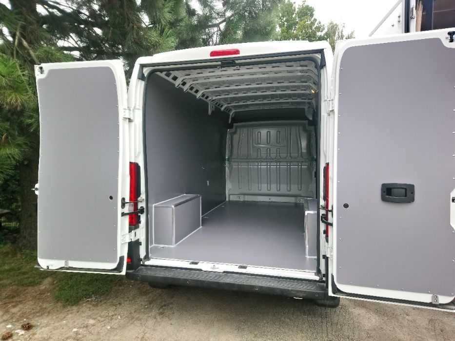 Peugeot Boxer L3H2-Zabudowa przestrzeni ładunkowej PREMIUM