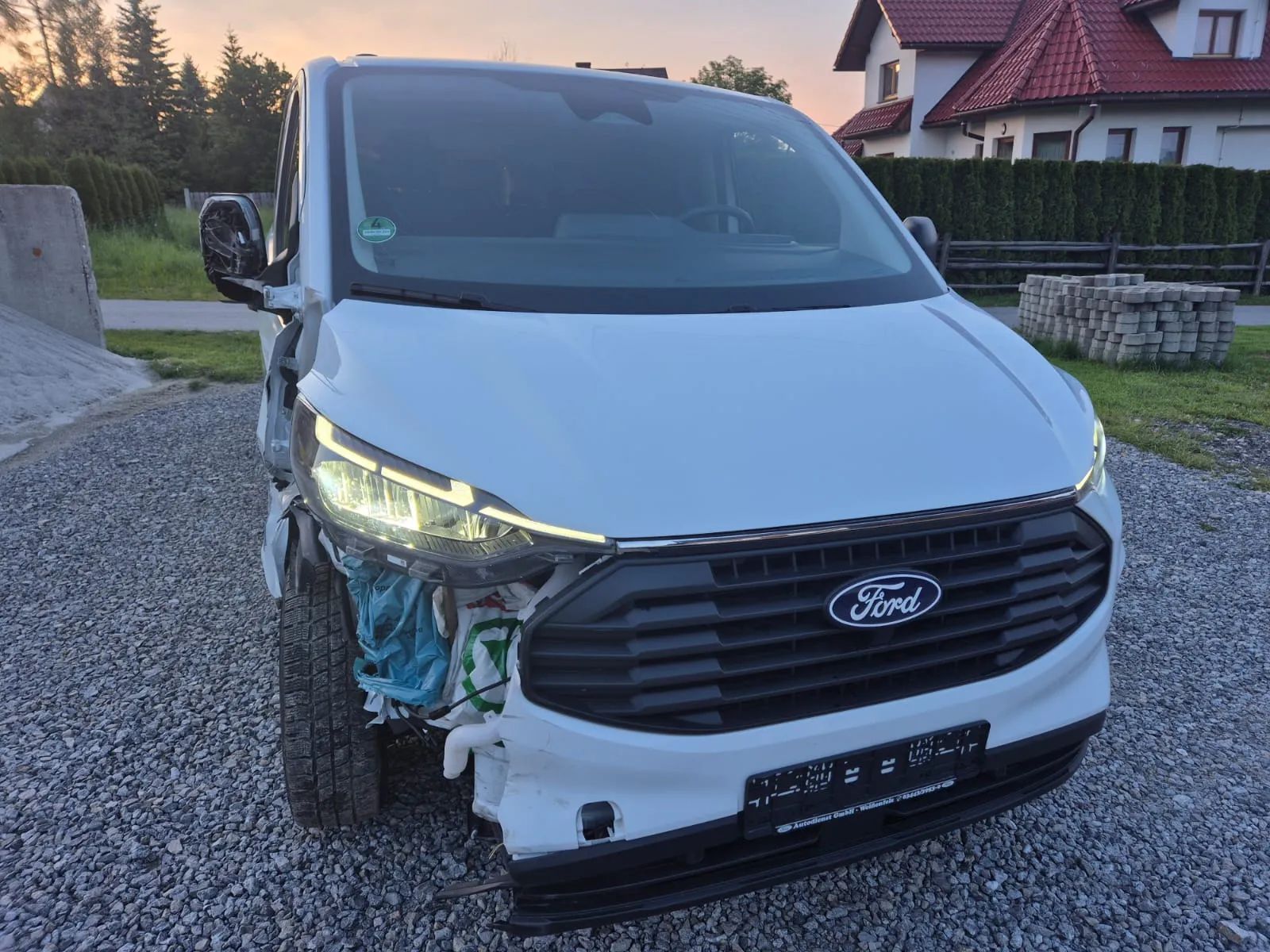 Ford Transit Custom L2H1 Long 2.0 Titanium 8 osób Full Led Virtual 2xdrzwi 2xKlima kamer !