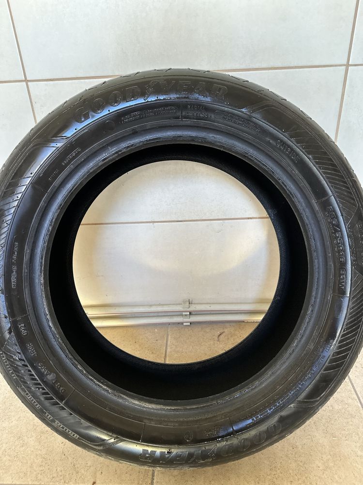 Goodyear 205/55 r16