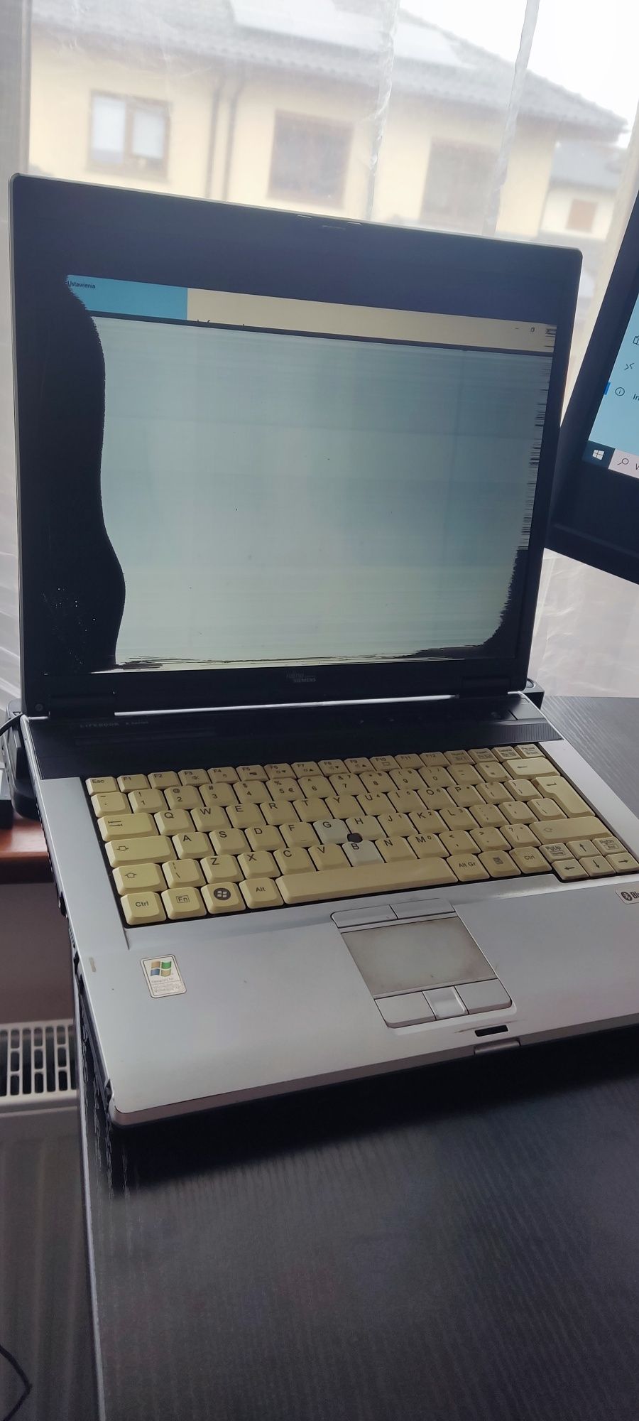 Laptop Fujitsu Siemens life book