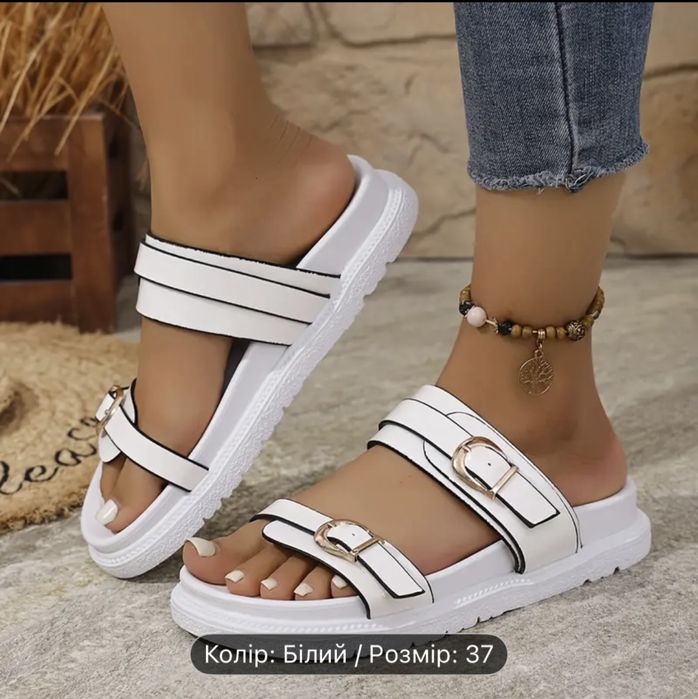 Білі босоніжки у стилі Zara