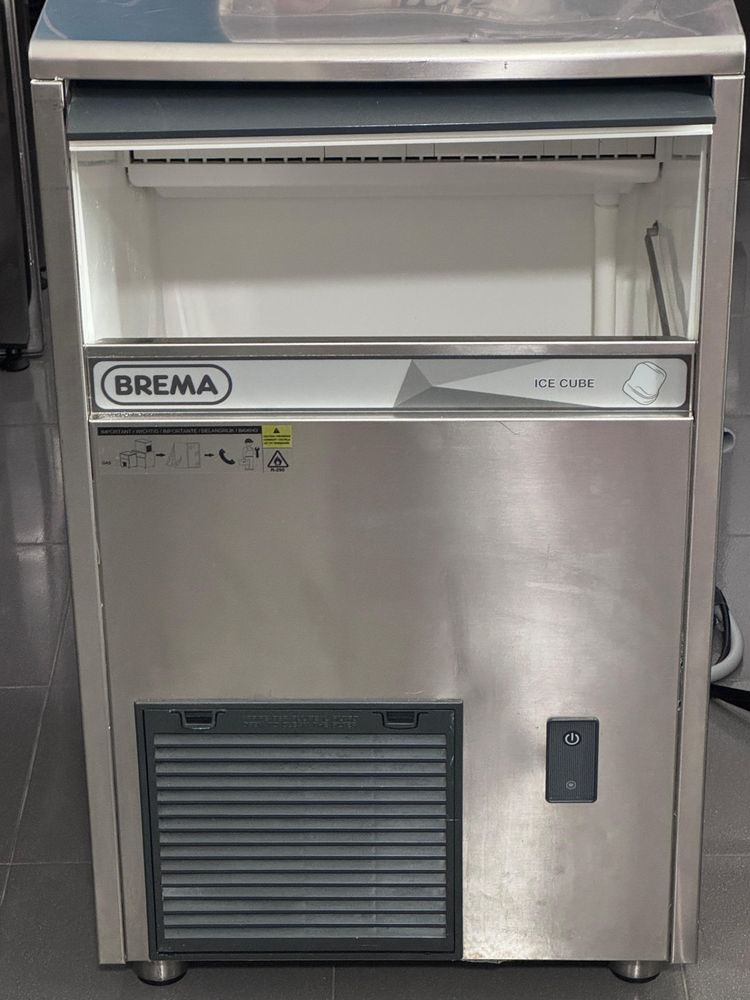 Máquina de gelo marca Brema