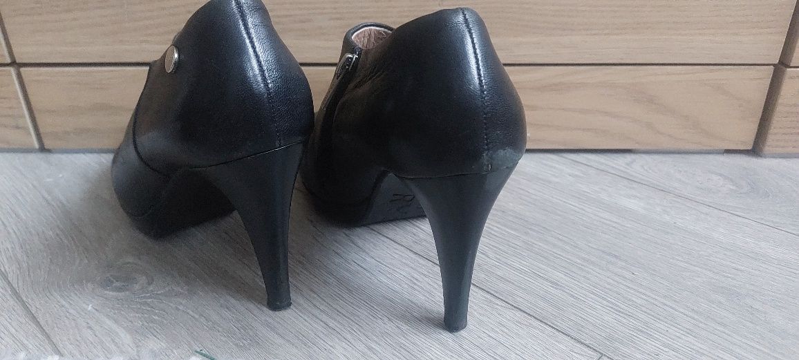 Buty Ryłko rozm 39