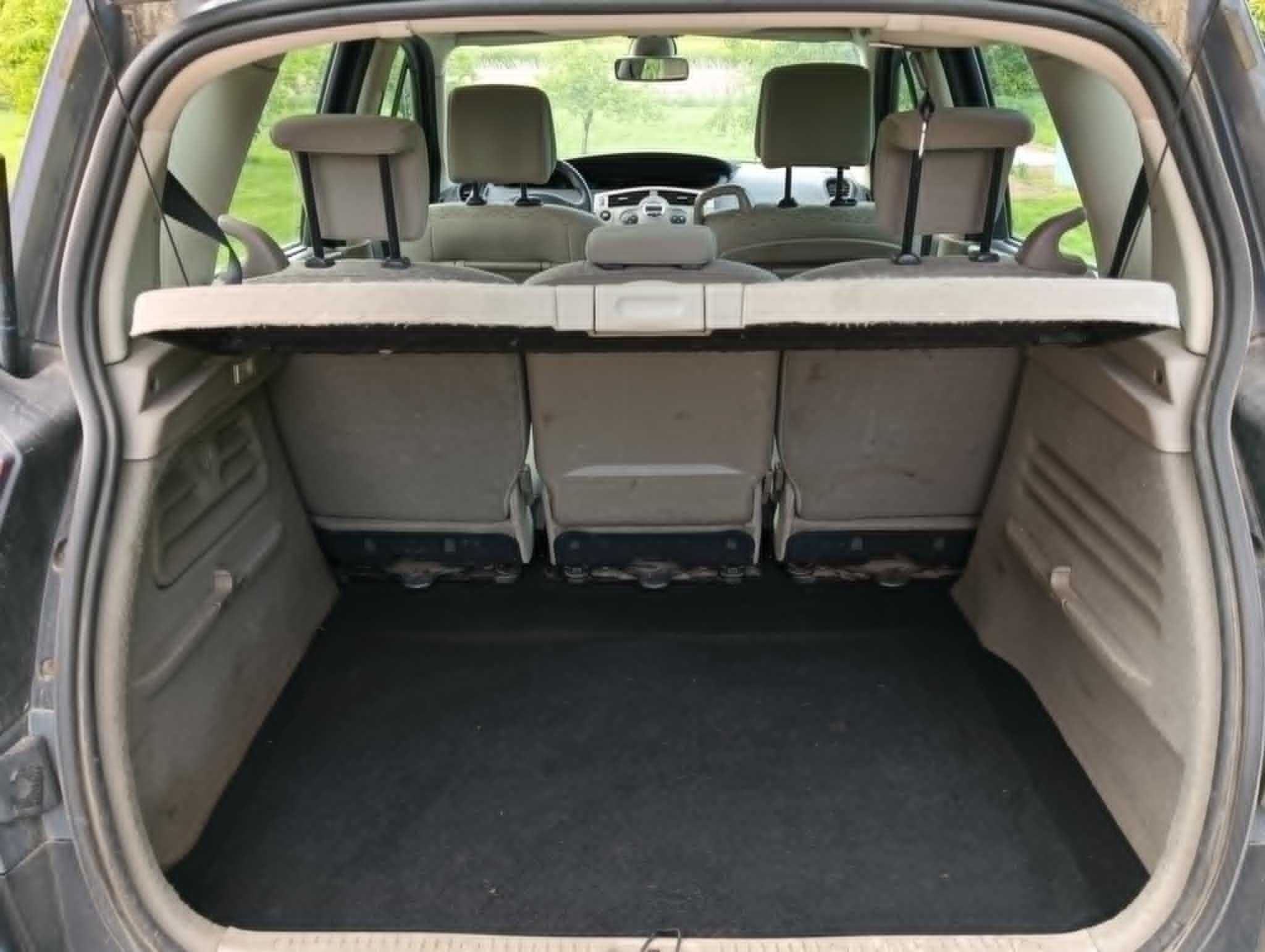 Renault Scenic II 1,6  2006 rok.