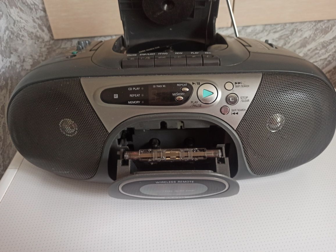 Магнитола  SANYO