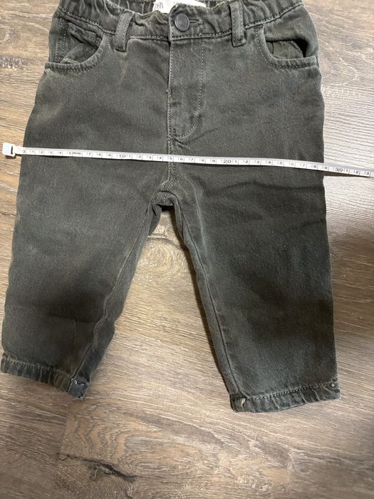 Дитячі джинси Zara 86 р темно-зеленого кольору