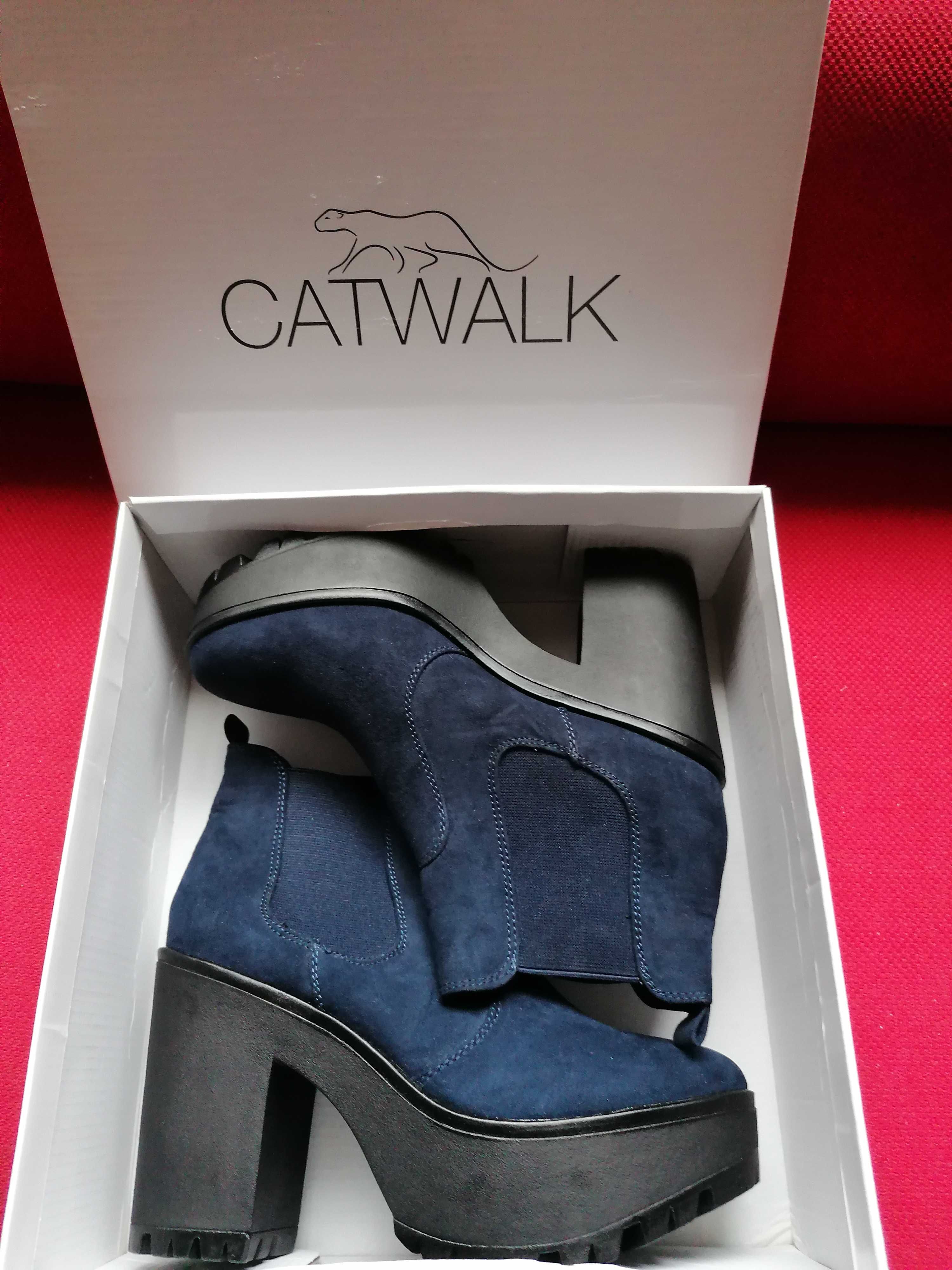 Botas Catwalk novas