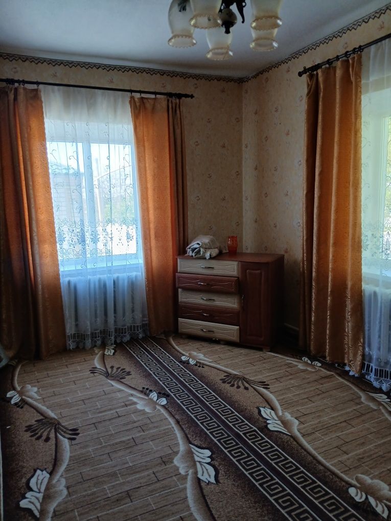 продам будинок у м.Бобринець  ,Кіровоградської обл