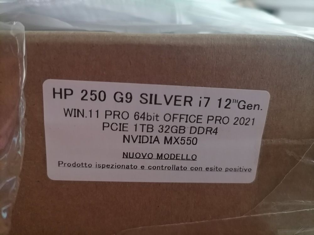 Ноутбук HP 250 G9 i7