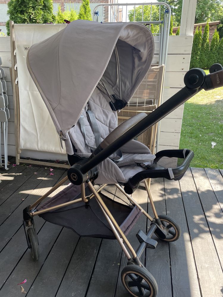 Cybex mios szary zlota rama