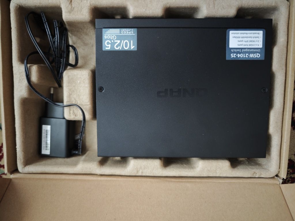 QNAP QSW-2104-2S - stan igła !!!