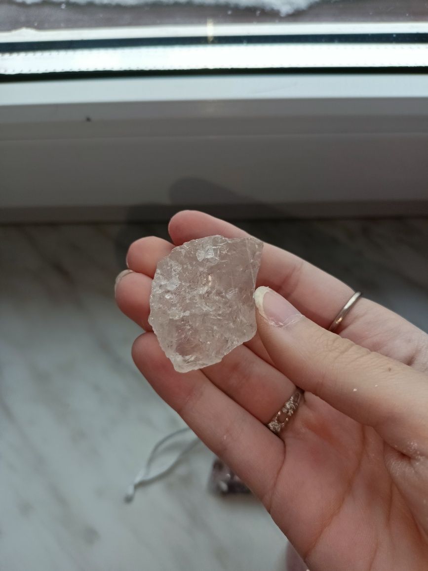 Zestaw kamieni naturalnych: lapis lazuli , kwarc różowy , czysty kwarc