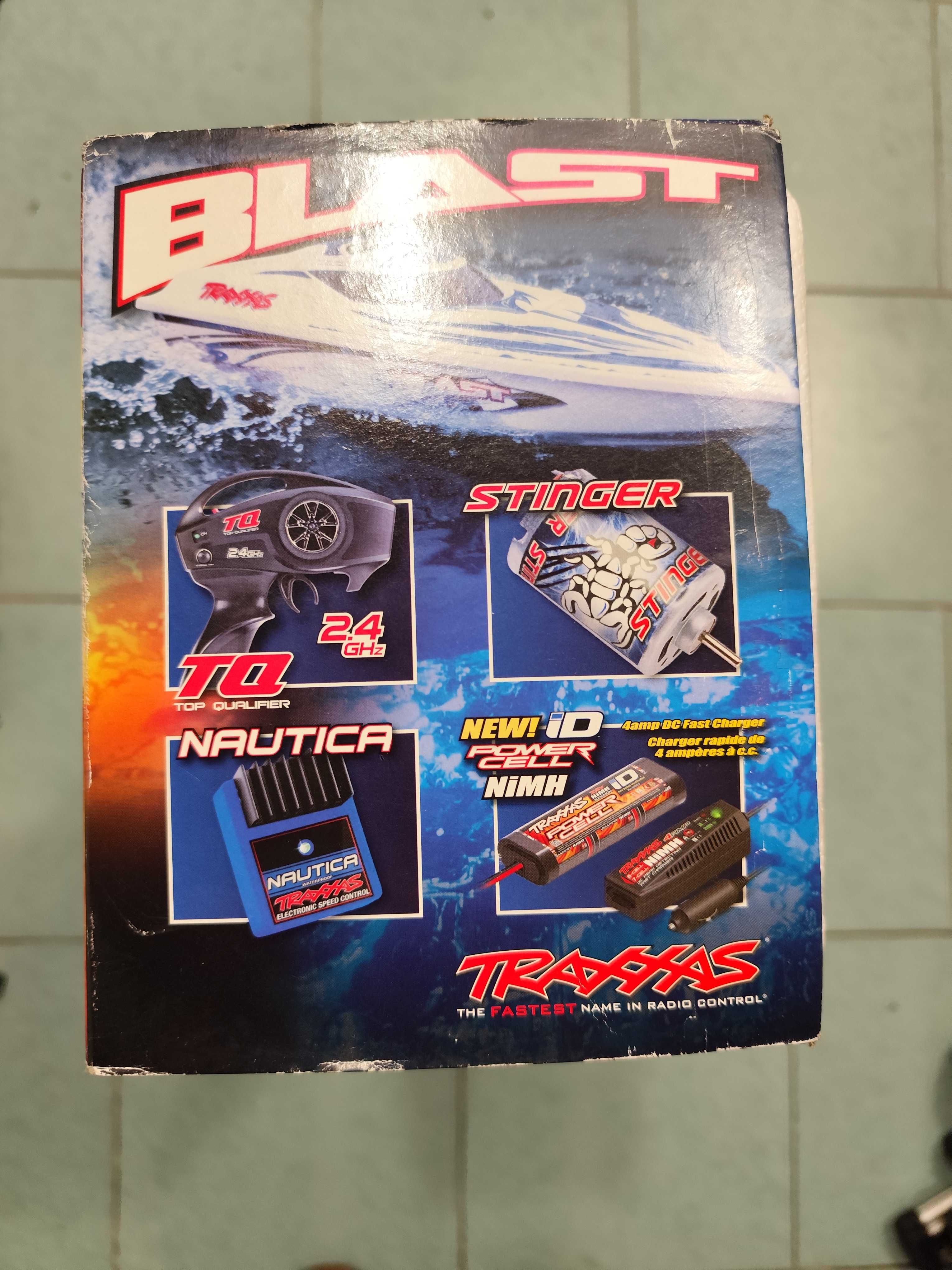 Barco RC Traxxas Blast