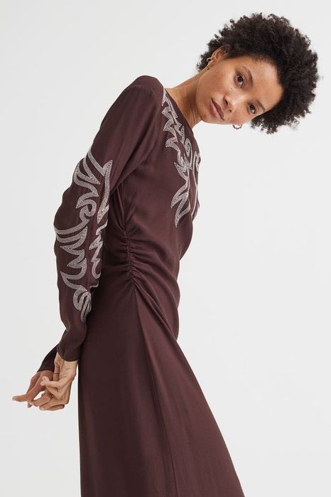 Сукня шоколад H&M вишиванка довга макси платье коричневое с вышивкой