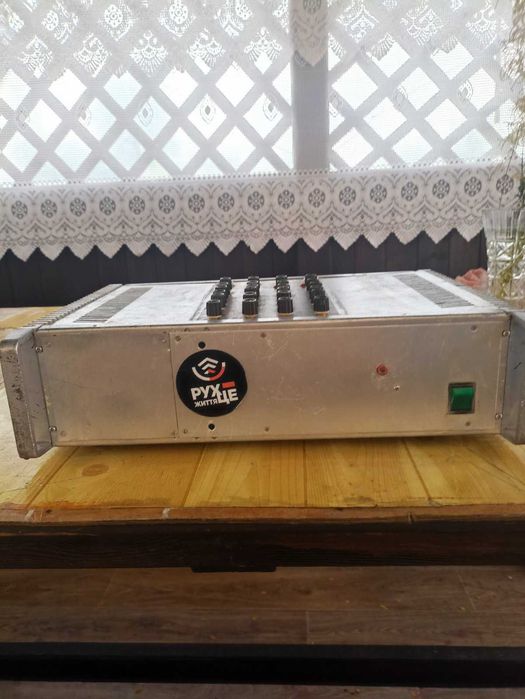 Продам підсилювач