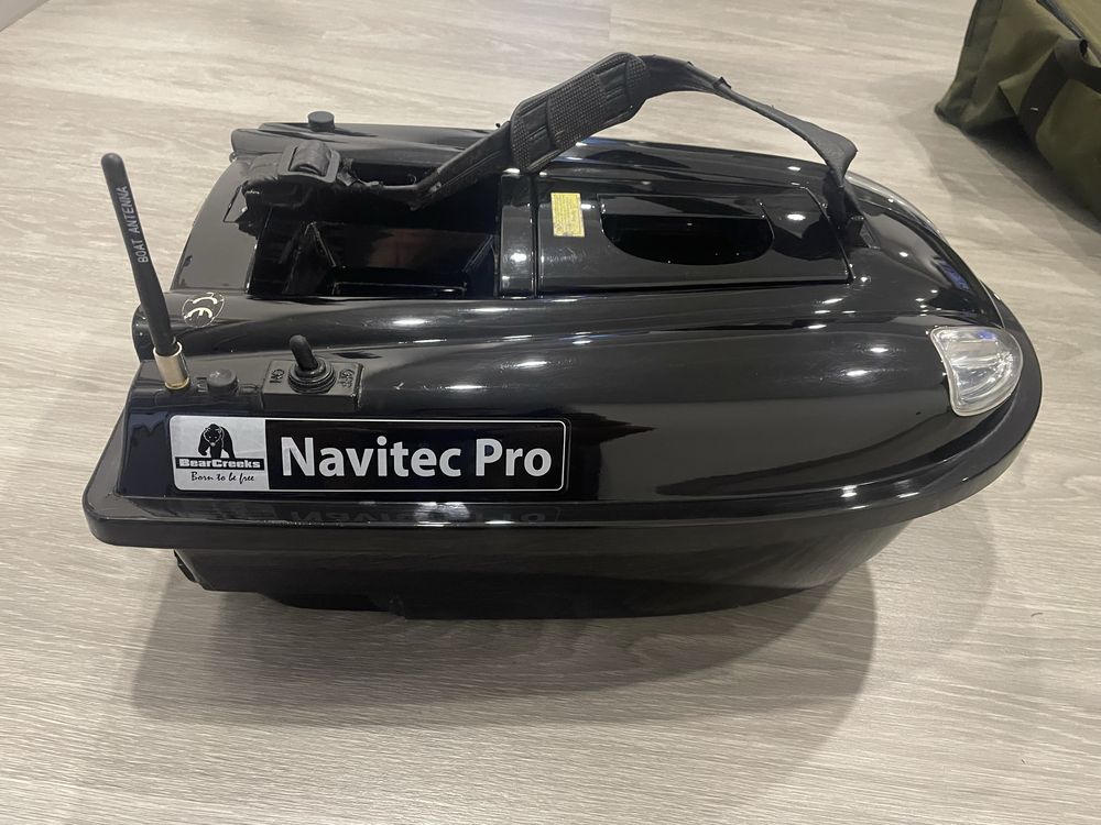Bait Boat Bear creeks Navitec Pro para carpfishing