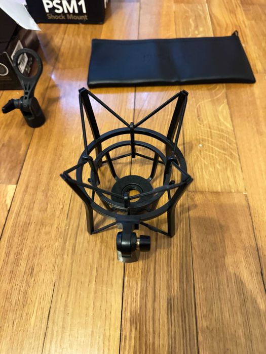 Microfone Rode Procaster + Rode PSM1 Schock Mount
