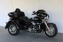 Harley-Davidson Tri Glide Harley Davidson Tri Glide Ultra, Trajka, prawo jazdy kat.B