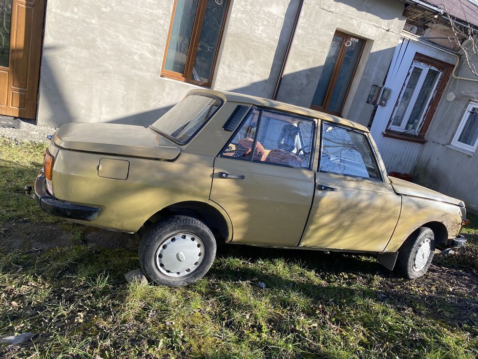 Продам авомобіль (ретро на рамі)