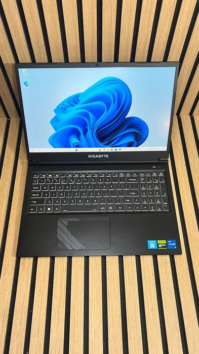 Sprzedam Laptop gamingowy Gigabyte G5 KF – i5-12500H,32GB RAM RTX 4060