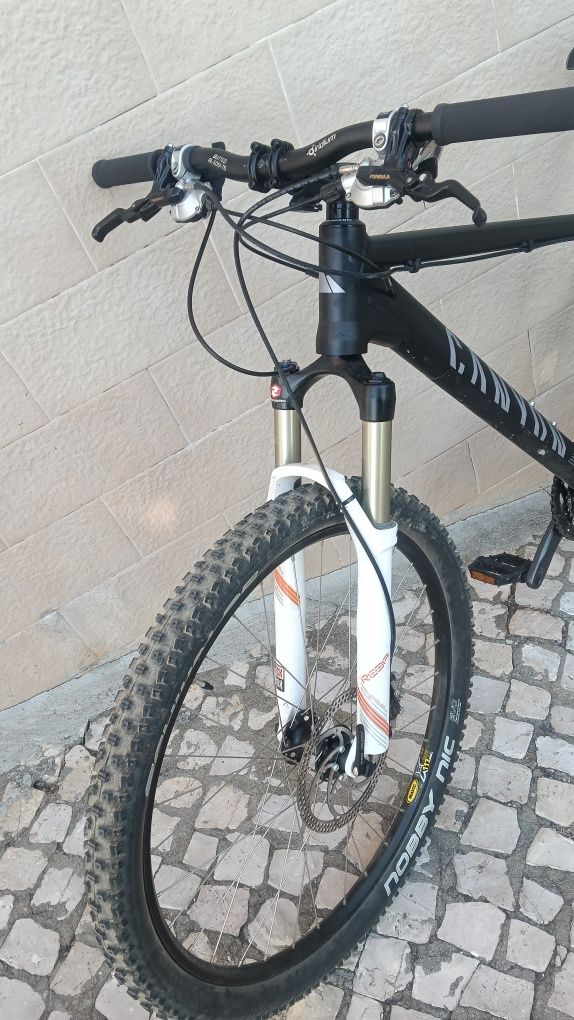 Bicicleta Btt Suspensão total Bmx