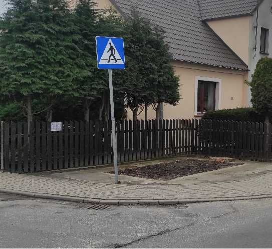 Działka inwestycyjna (pod paczkomat)