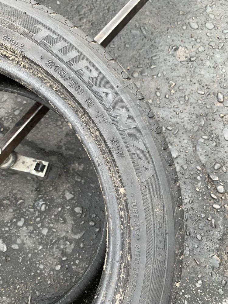 Шини 215/50 R17  пара Bridgestone 2022p літо  6,2мм