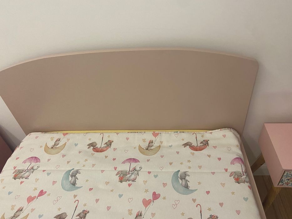Cama Vertbaud rosa