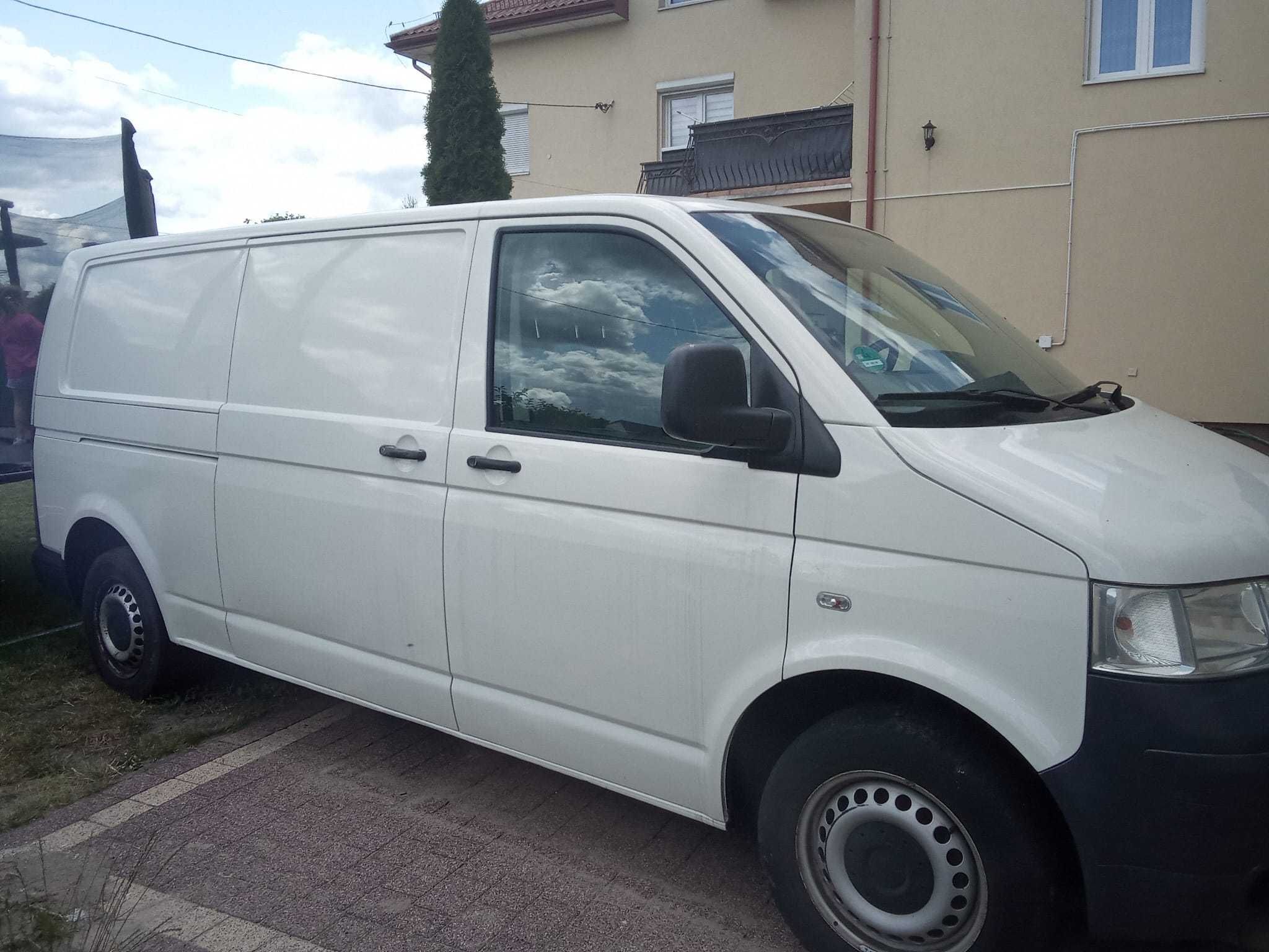 Sprzedam busa Vw t5 1.9