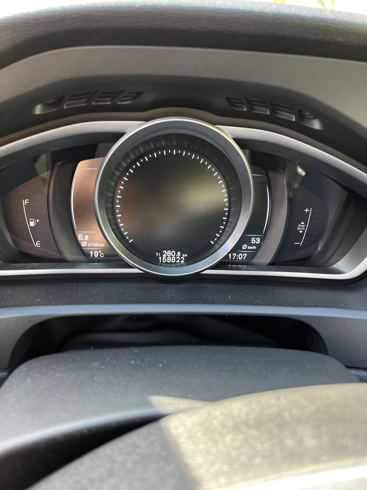 Volvo V40 D4 R Design 190cv