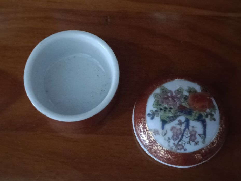 Bela miniatura Satsuma