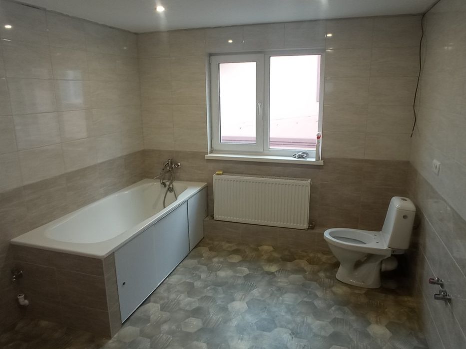 Продам 2-х поверховий будинок на Залізничному селищі