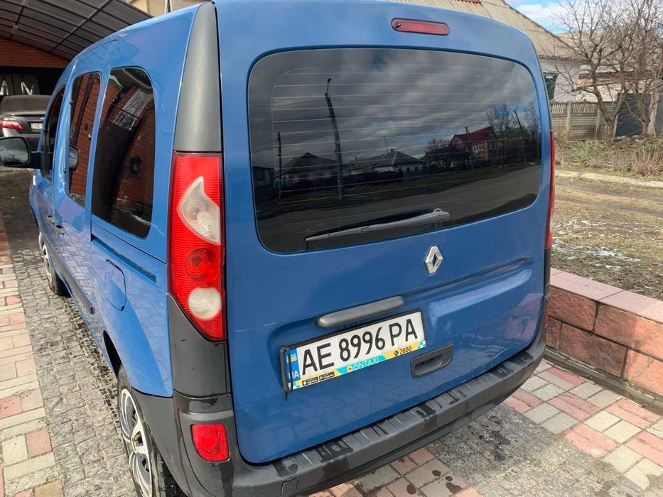 Отдам Renault Kangoo в аренду