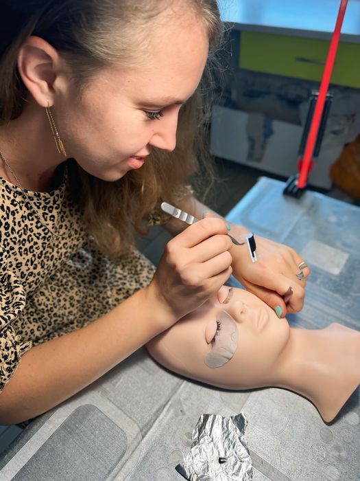 Курси нарощування вій