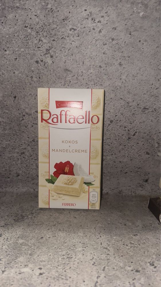 Шоколад Ferrero, Raffaello 90 грам