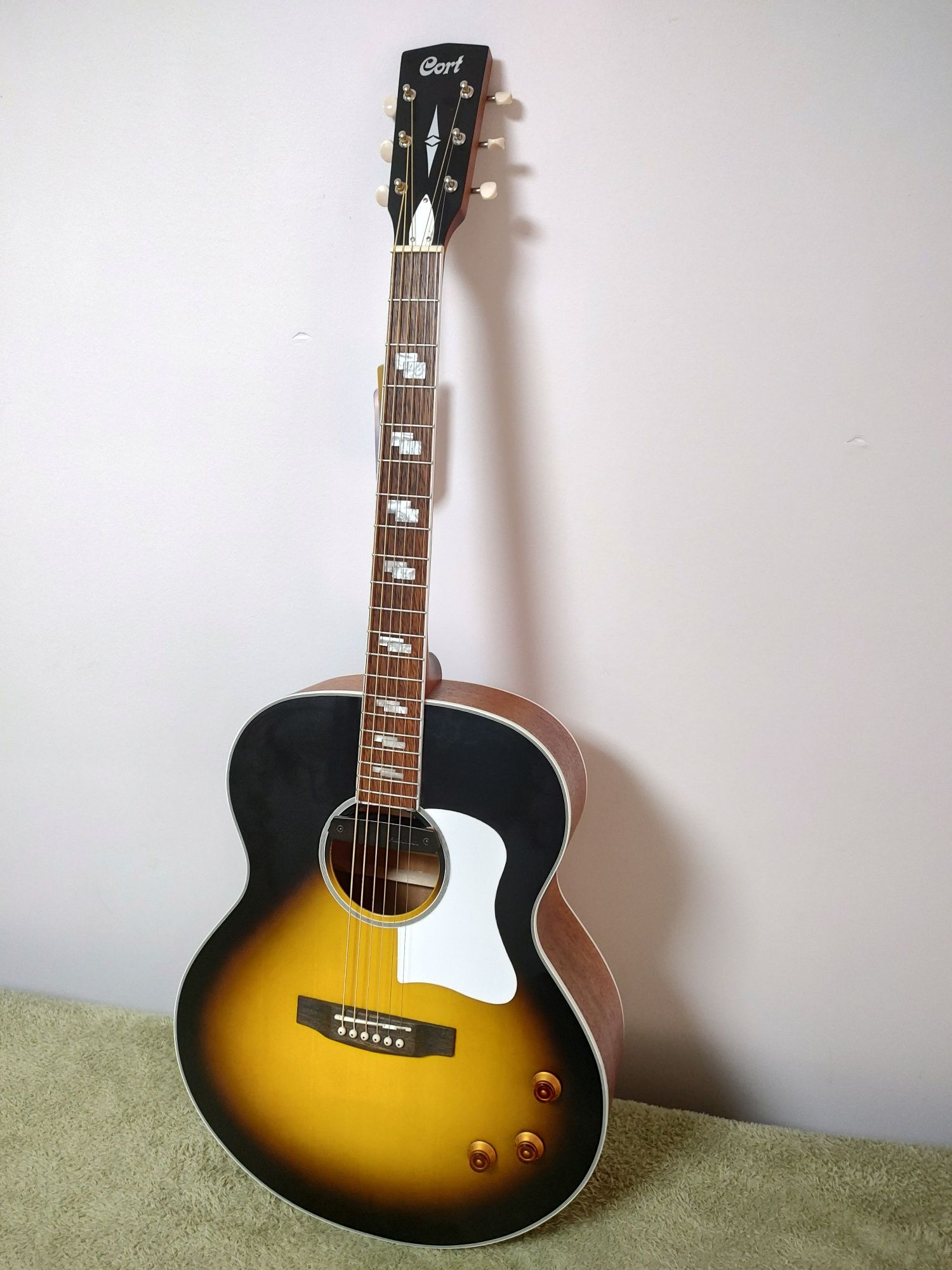 NOWA Cort CJ RETRO VSM gitara elektroakustyczna Piękne Jumbo !!