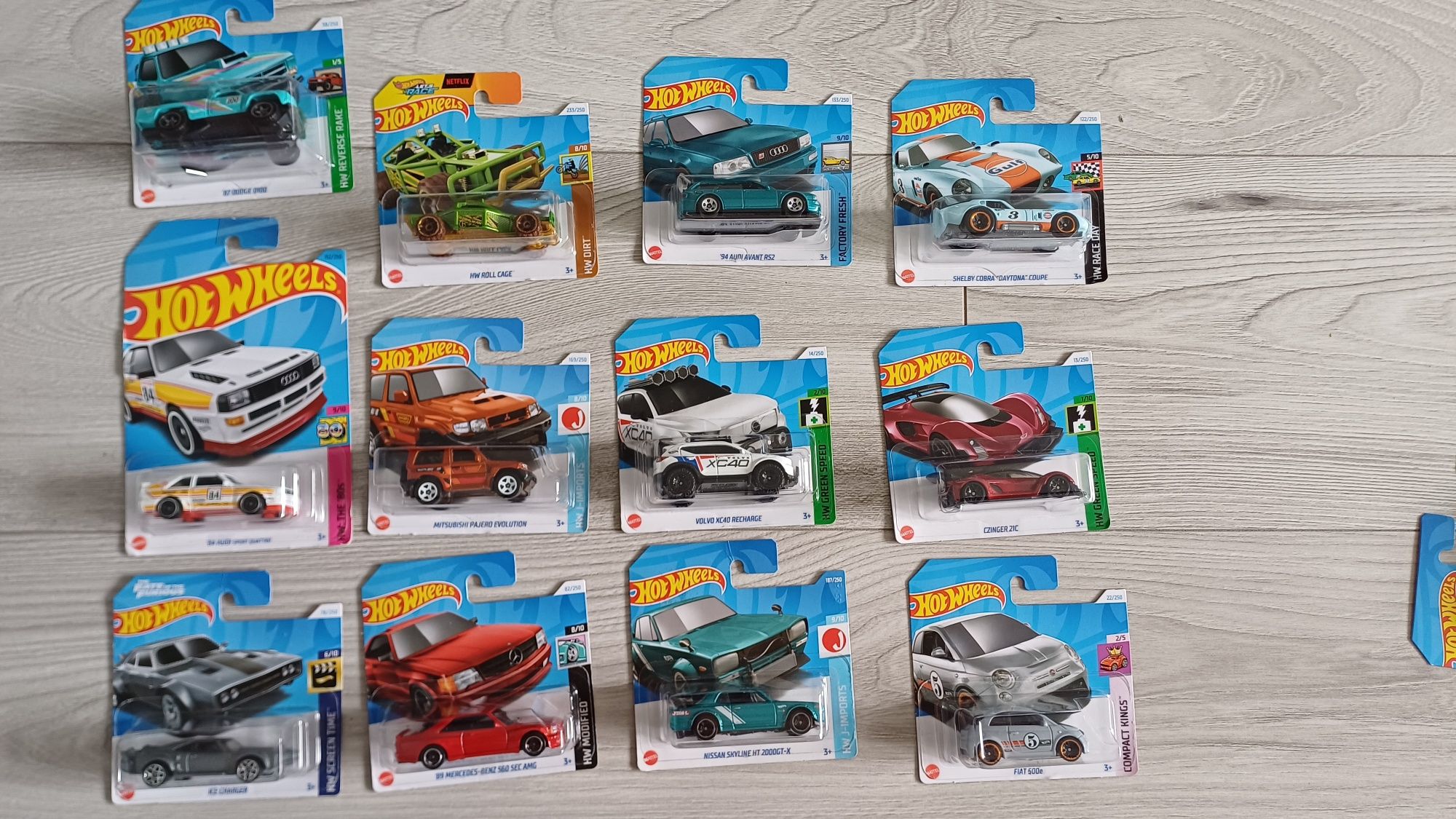 Autka Hot wheels