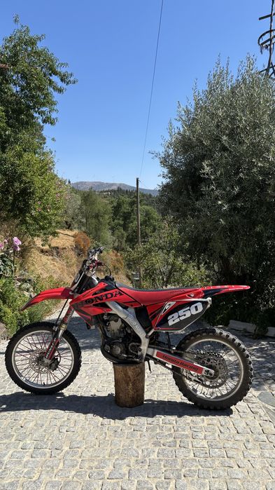 Honda Crf 250r de 2009 - Versão de 2 escapes
