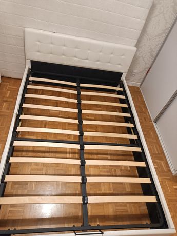 Łóżko rozkładane z materacem 140/200